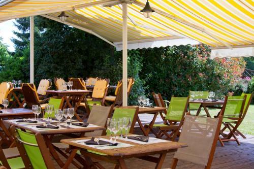 Hotel Logis Le Pariou - Le Jardin