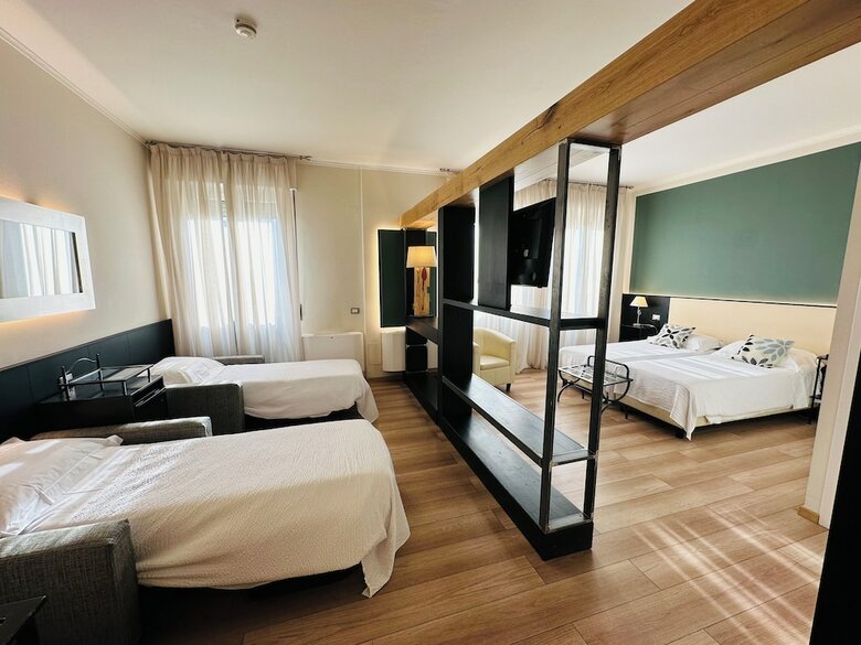Hotel Italia