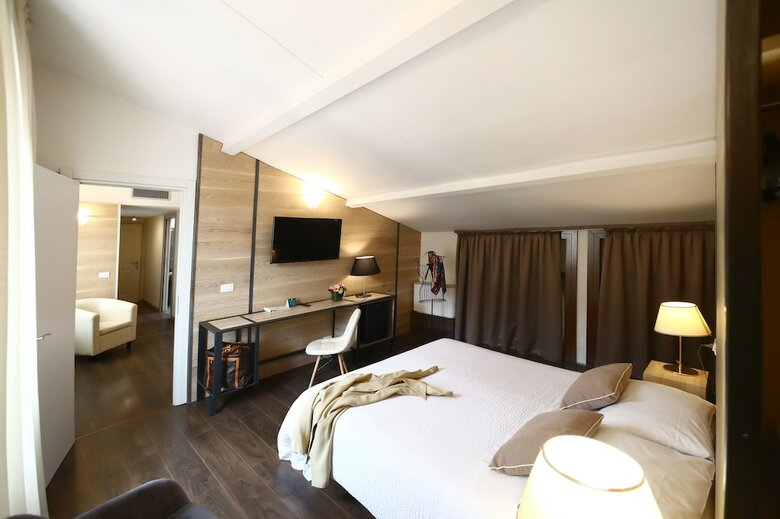 Hotel Italia