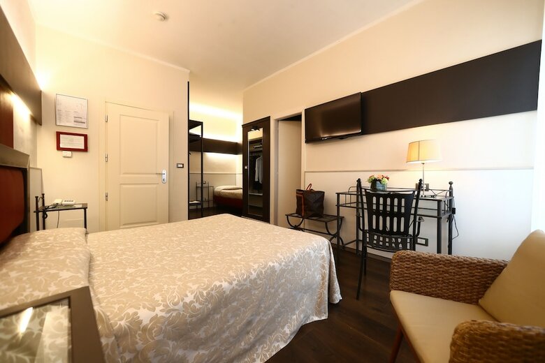 Hotel Italia