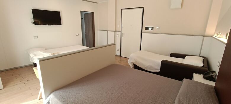 Hotel Italia
