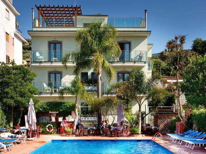Comfort Hotel Gardenia Sorrento Coast