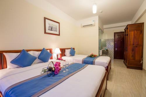 Prince Hotel