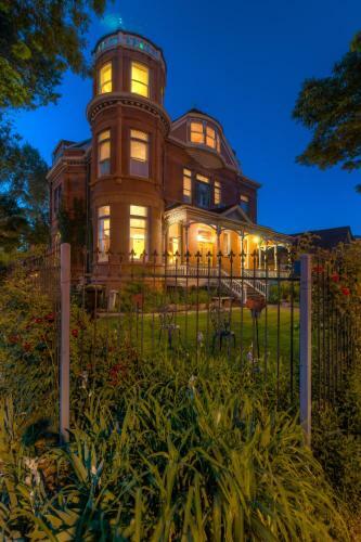 Bed & Breakfast Lumber Baron Inn And Gardens