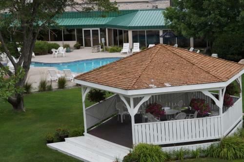 The Biltmore Hotel & Suites Main Avenue