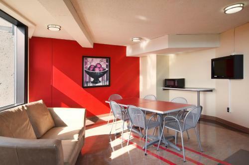 Les Studios Hotel