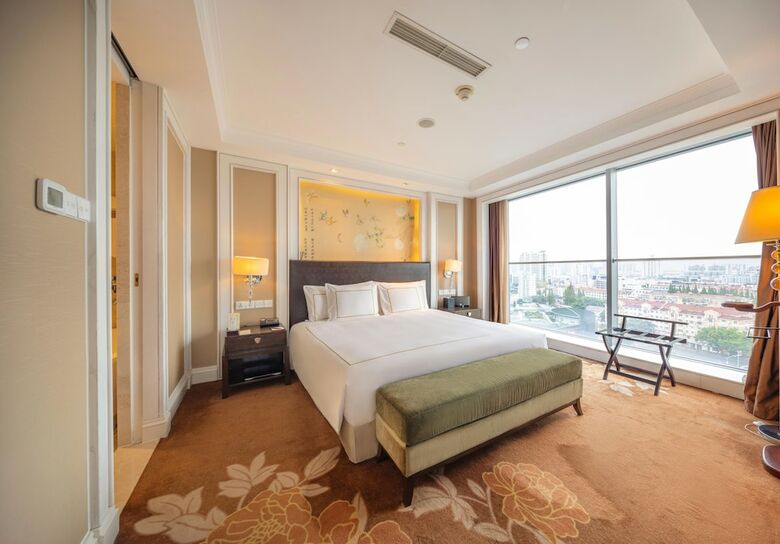 Tonino Lamborghini City Centre Hotel Kunshan