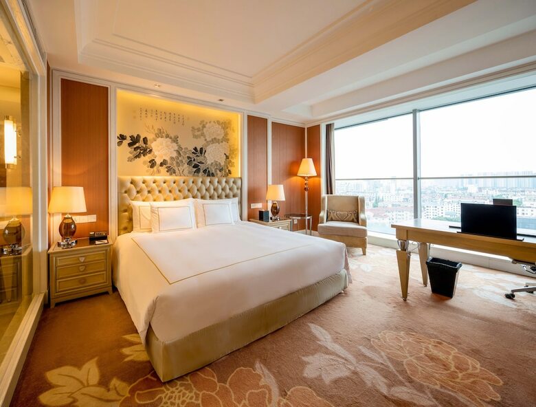 Tonino Lamborghini City Centre Hotel Kunshan