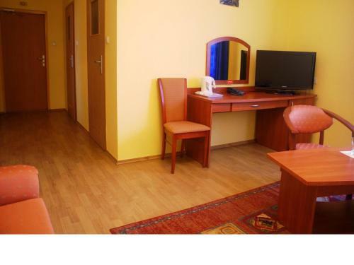 Hotel Wald Economy