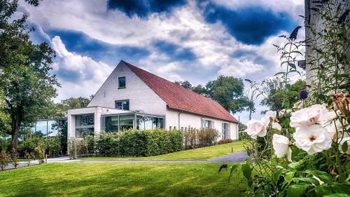 Cleythil Hotel