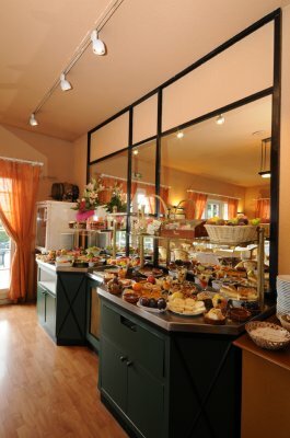 Cottage Hotel