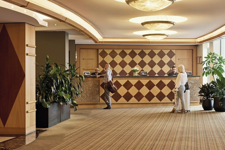 Hotel Harbourview