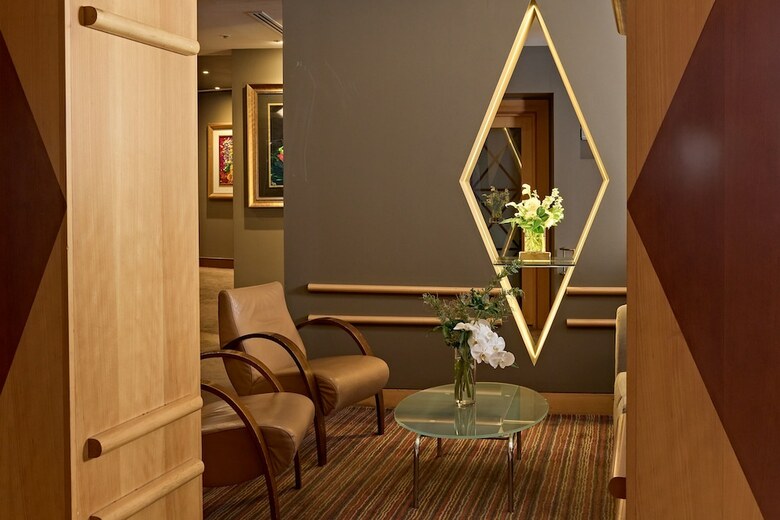Hotel Harbourview