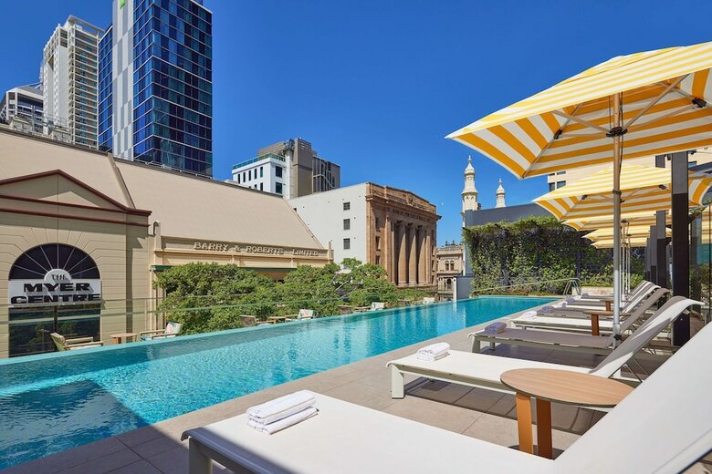 Hotel Chifley At Lennons