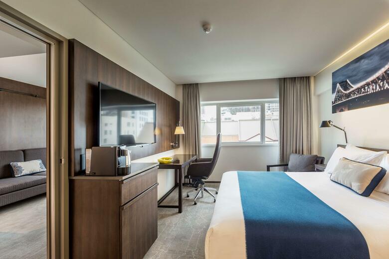 Hotel Chifley At Lennons