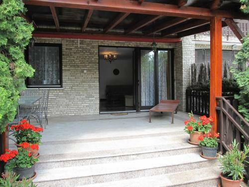 Apartamento Zr�nyi H�z