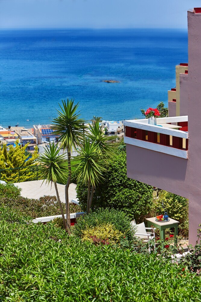 Everest Apartments
