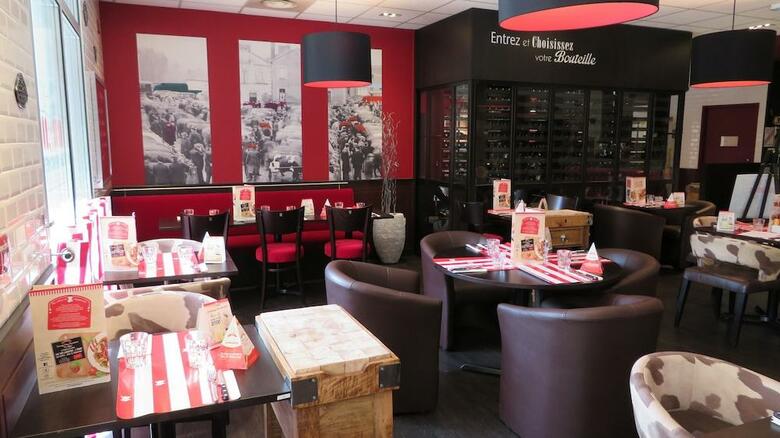 Hotel Kyriad Aix Les Milles - Plan De Campagne