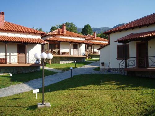 Karyon Apartments