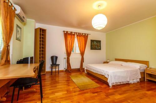 Bed & Breakfast Villa Mirela