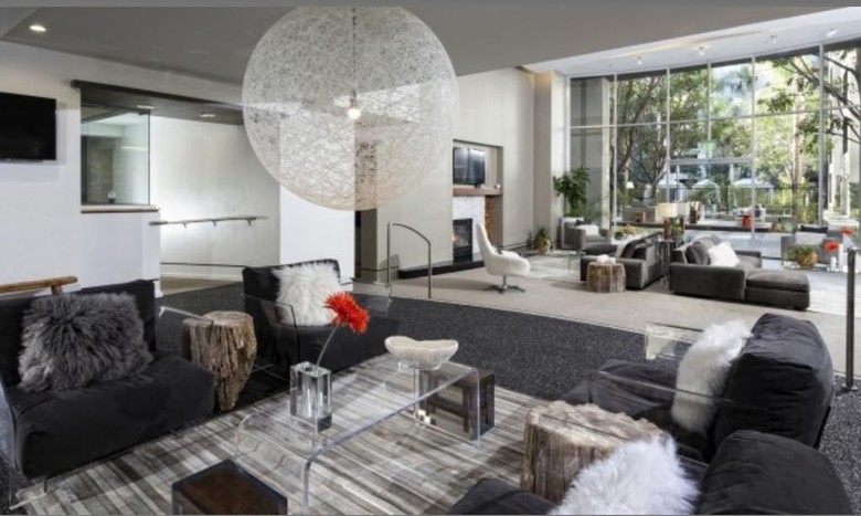 Apartamento Furnished Suites In Corporate