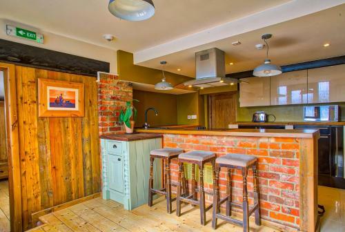 Aparthotel Easton Guest House And Apartments
