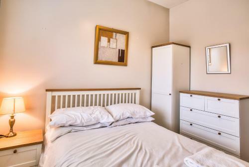 Aparthotel Easton Guest House And Apartments