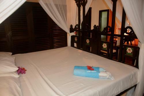 Bed & Breakfast Luna House Moyo Wa Dunia Ltd