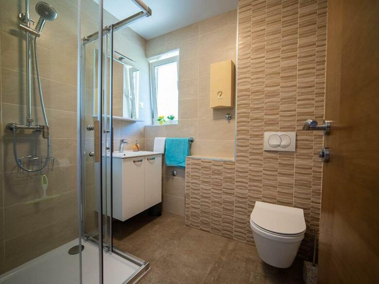 Apartments Njiric