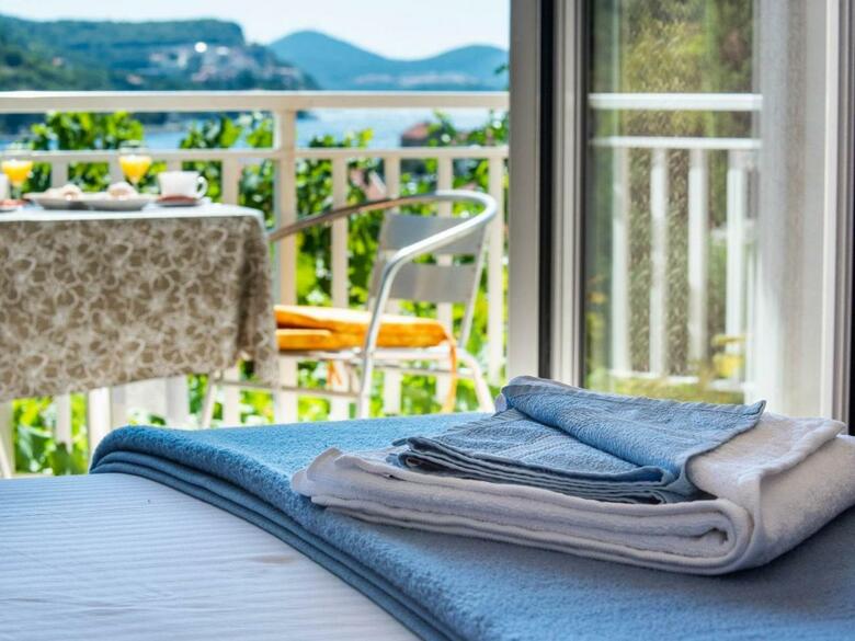 Apartments Njiric