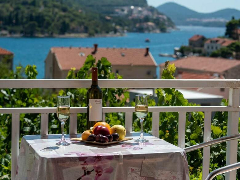 Apartments Njiric