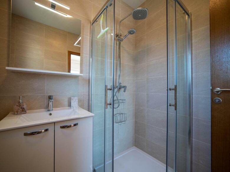 Apartments Njiric
