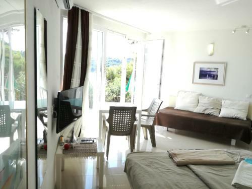 Apartamentos Beach House More