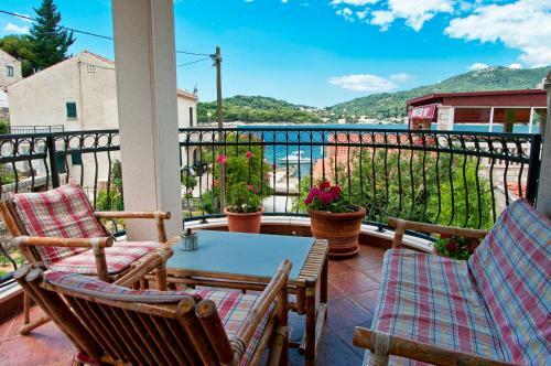Apartamentos Villa Ana