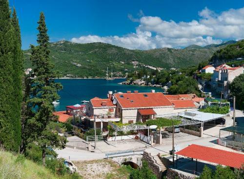 Apartamentos Villa Ana