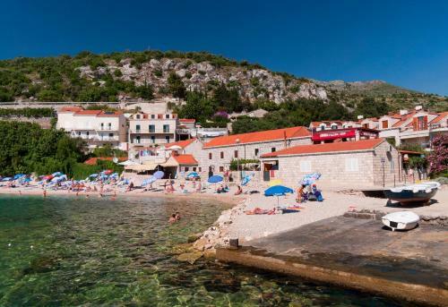 Apartamentos Villa Ana