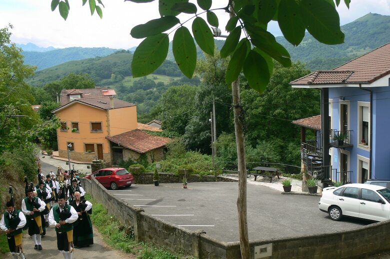 Hotel La Casona De Cardes