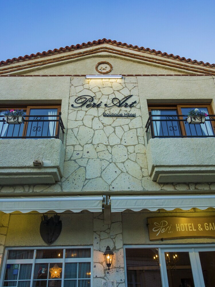 Peri Art Hotel