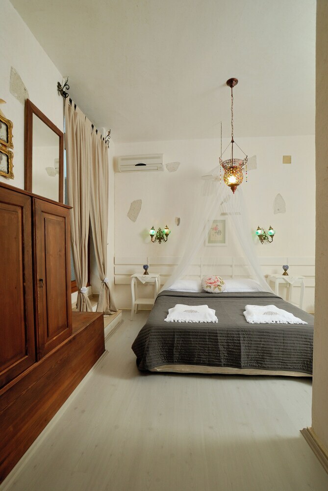 Peri Art Hotel