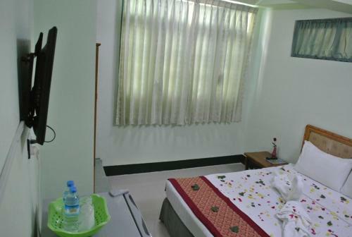Daw Htay Hotel
