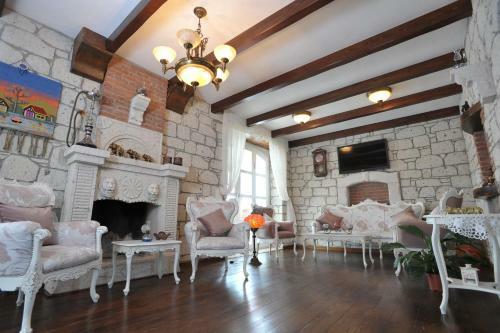 Aleysim Hotel