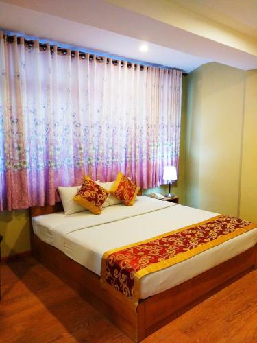 Pleasant View Hotel