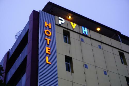 Pleasant View Hotel