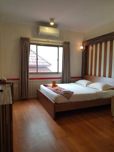 Hotel 63