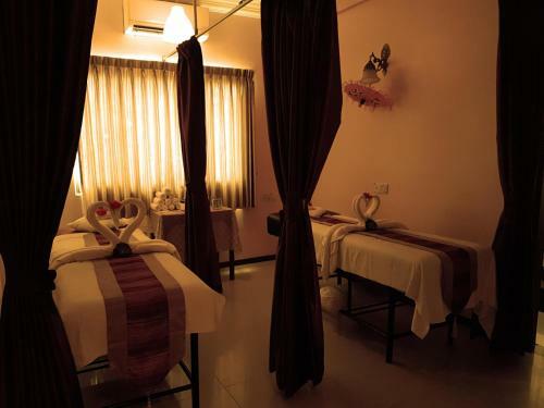 Hotel 63