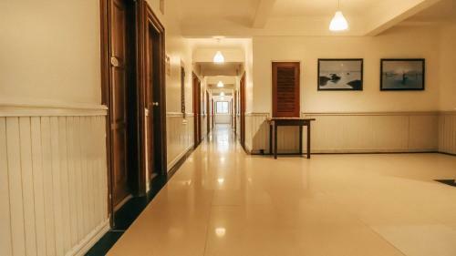Hotel 63