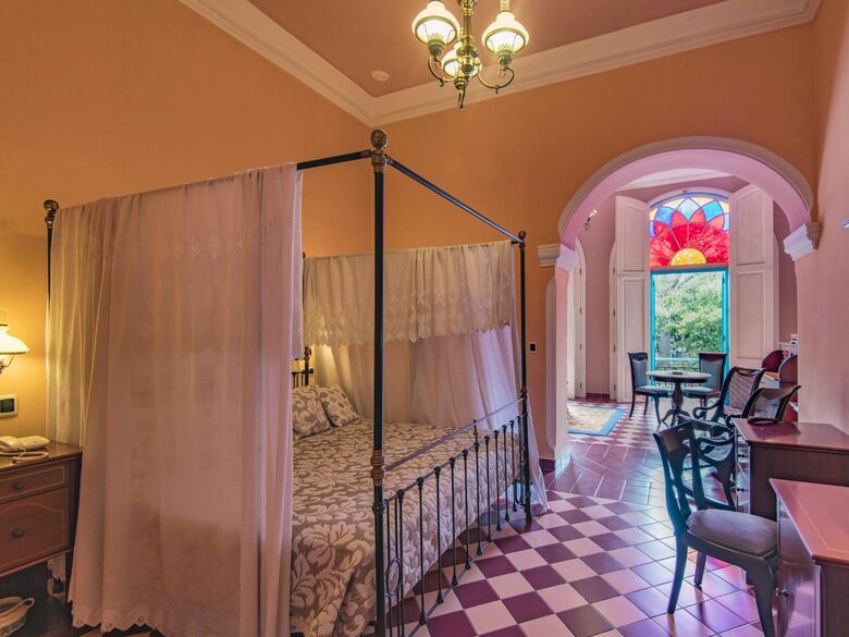 Hotel Santa Isabel
