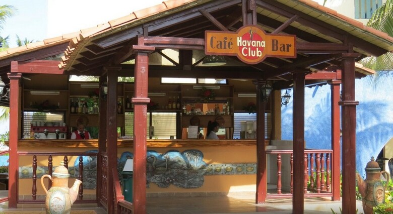 Hotel Cuatro Vientos/ Brisas Santa Lucia