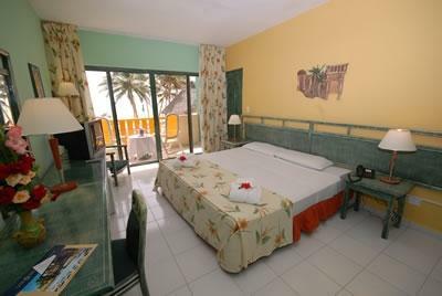 Hotel Cuatro Vientos/ Brisas Santa Lucia