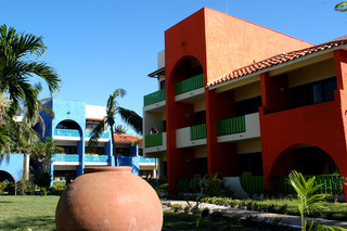 Hotel Cuatro Vientos/ Brisas Santa Lucia
